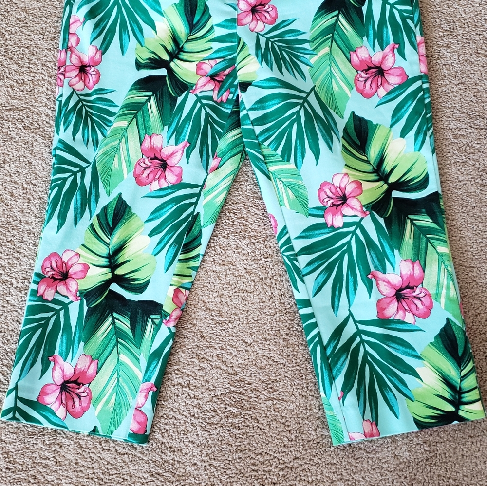 Chico's Perfect Stretch Capri Pants